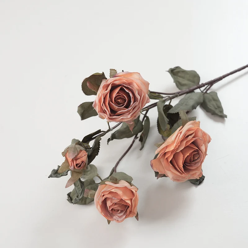 Elegante Kunstfleurige Rosenstängel