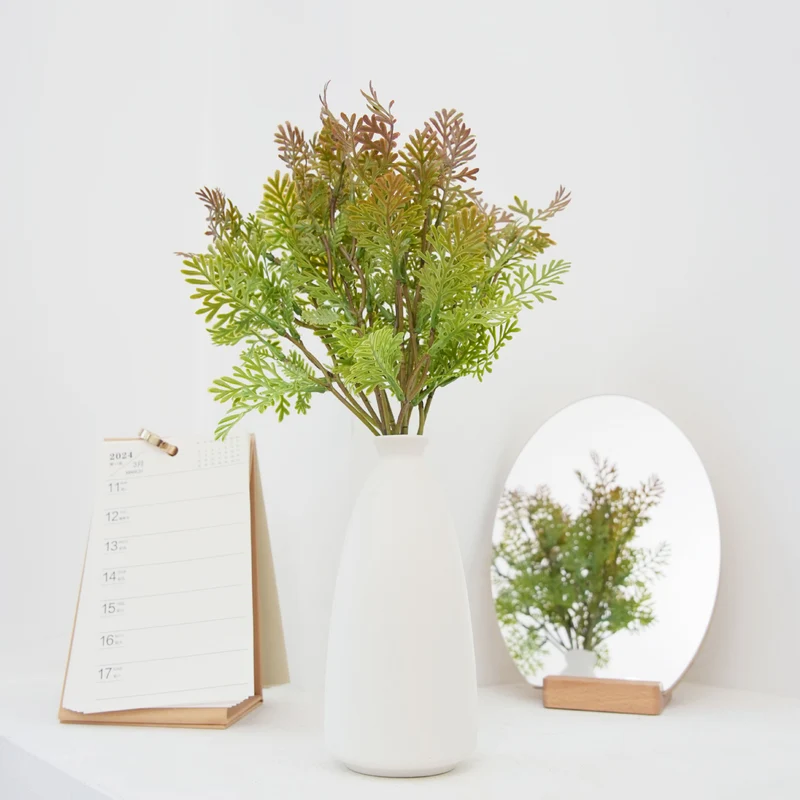 Realistische Grünpflanze Blumenstängel