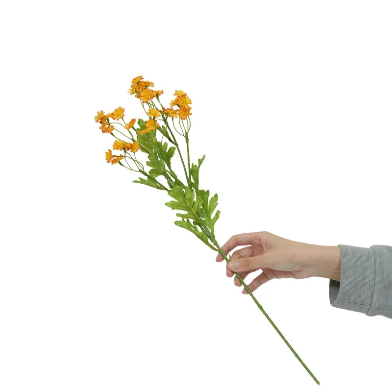 Realistische Blumenstängel-Anordnung