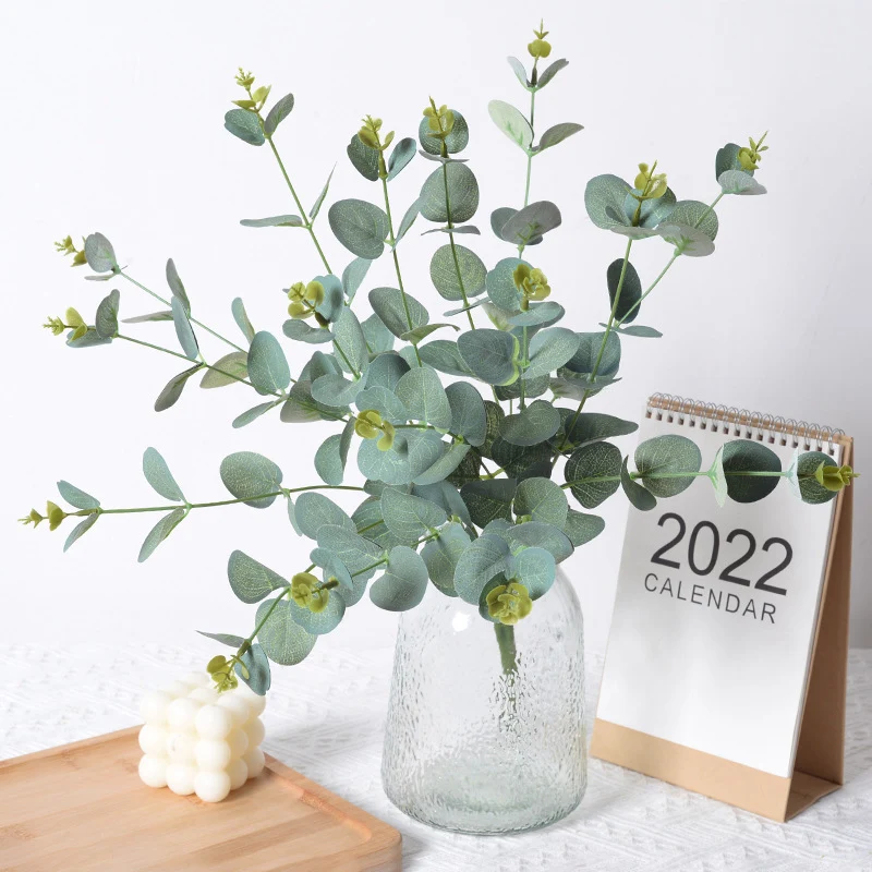 Realistische Eukalyptus Stamm Dekoration