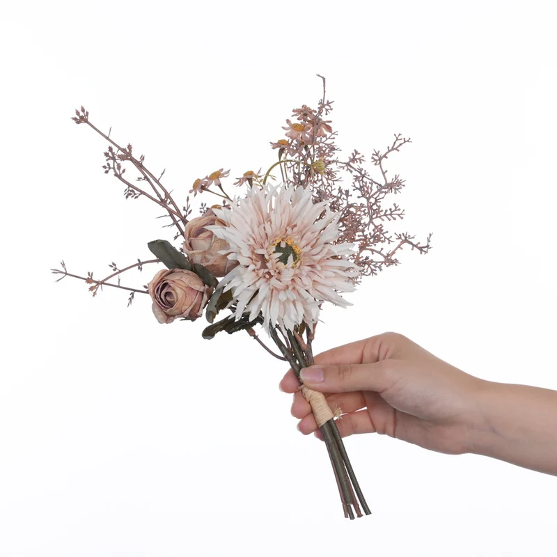 Eleganter Künstlicher Blumenstrauß
