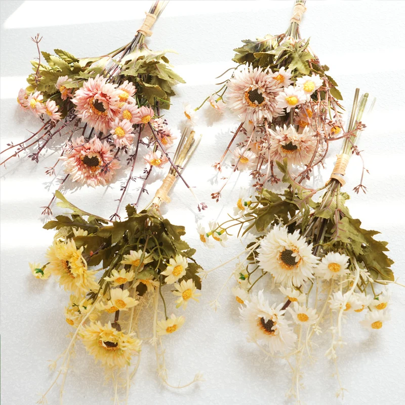 Eleganter Künstlicher Blumenstrauß