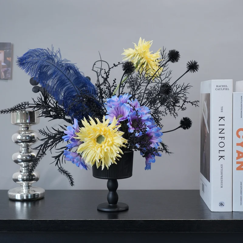 Modern Künstlerische Florale Tischmitte