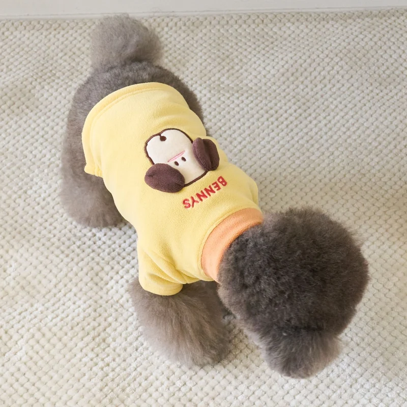 Plüsch-Fleece-Hundepullover mit gesticktem Affenpatch