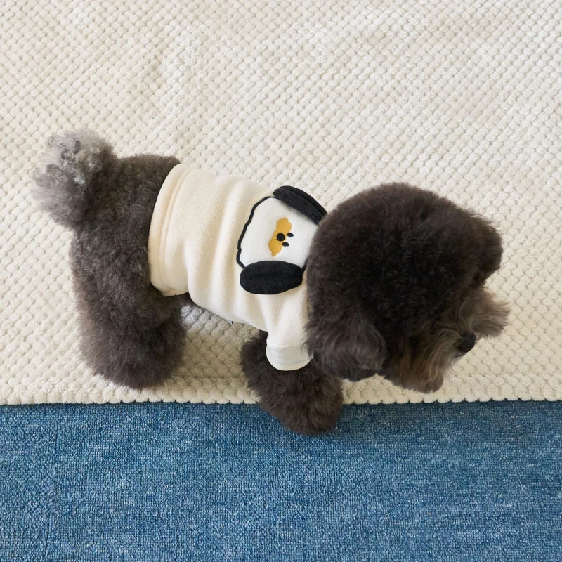 Plüsch-Fleece-Hundepullover mit gesticktem Affenpatch
