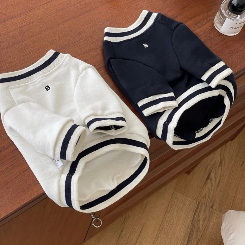 Pet Strick Polo Pullover mit geripptem Kragen und gestickter Brust
