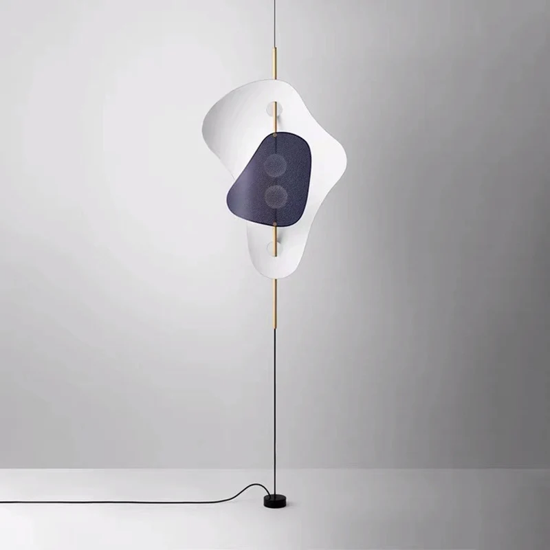 Abstract Stehlampe mit einzigartigem organischen Design