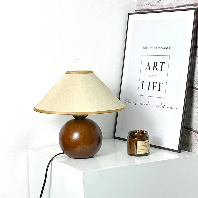 Dekorative Tischlampe