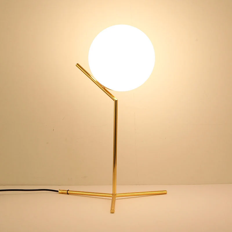 Moderne Tischlampe